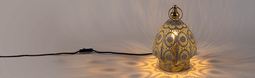 Lámpara de mesa de oro / latón Lámpara de mesa de oro / latón